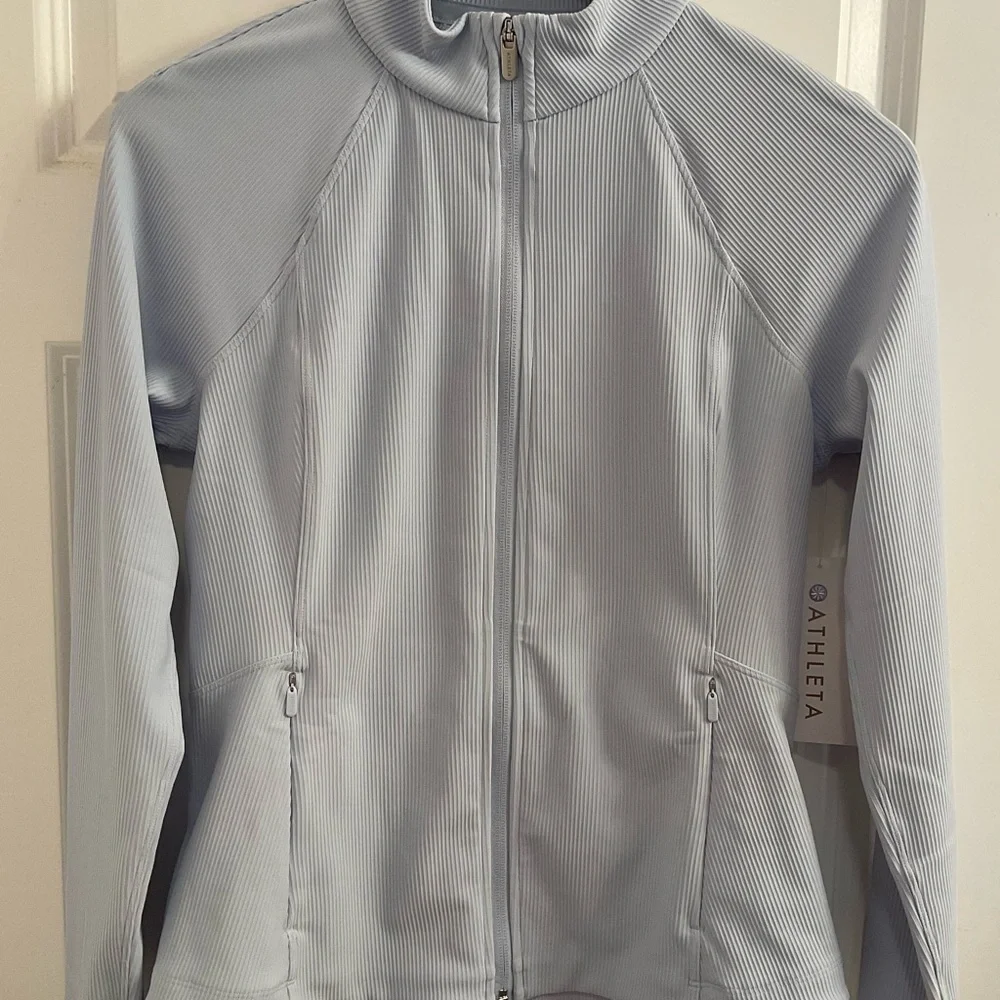 Athleta Salutation Ribbed Jacket III - NWT - Medium - Gossamer Blue Rib - Picture 3 of 12
